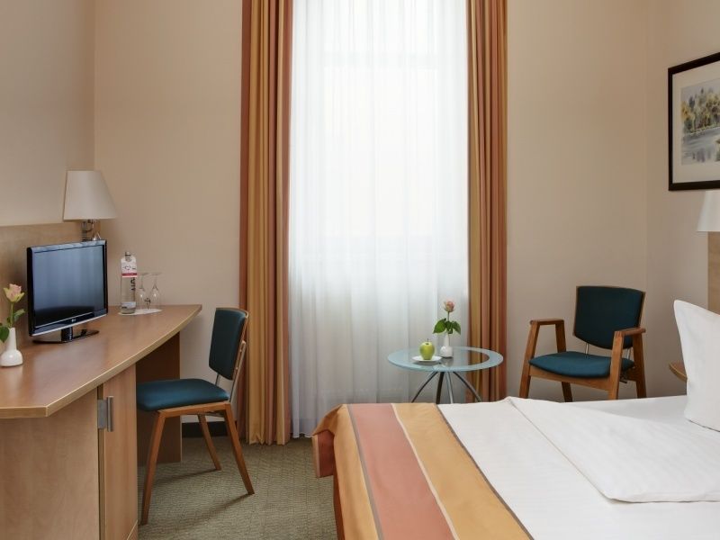 Intercityhotel Ostbahnhof 3* Berlino